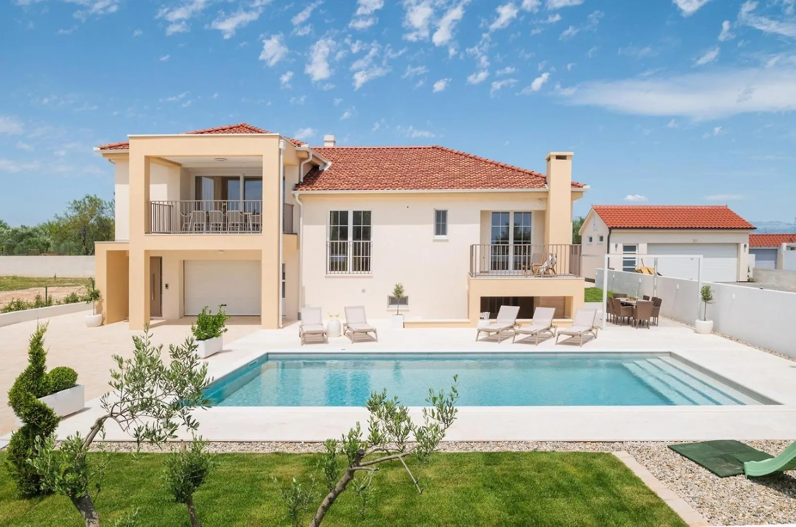 Luxury Villa Morus With Pool 50M2 Gym Murvica